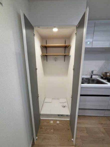 ゆったりした広さのランドリースペースです。ドラム式洗濯機も設置可能です。