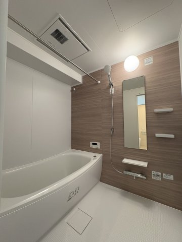 浴室乾燥機付の浴室です。