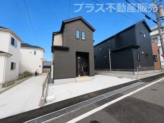 現地写真。プラス不動産販売なら、現場の全ての棟をまとめてご見学頂けます。