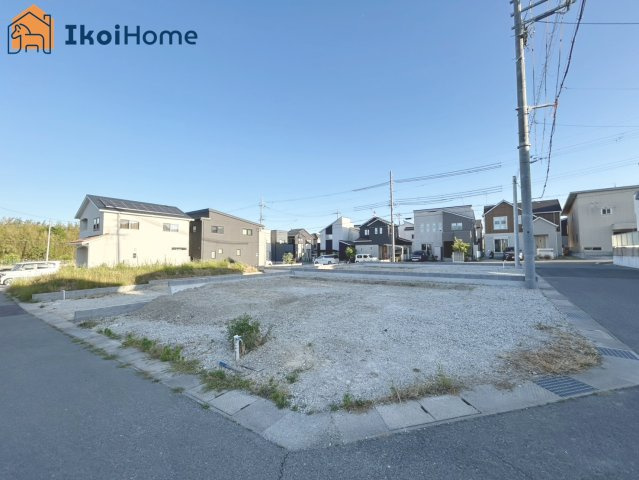 ●年中無休：当日予約可●前面道路との高低さがなく、お車の入出庫も楽々安心！