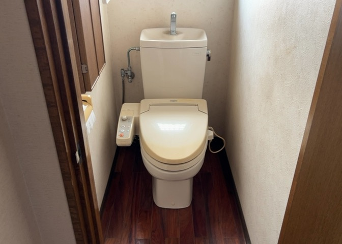 トイレは大きさや形、機能、抗菌性などが異なる多種多彩なタイプが各メーカーから出ています。それぞれに良さがあるため、事前にどういったタイプのトイレがいいのかをご家庭内で決めて、内見に行くといいでしょう。