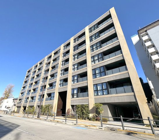 apartment 東京都新宿区西新宿６丁目１２‐６　小田急コアロ‐ド西新宿２階