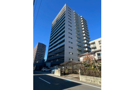 サーパス駅東公園の外観