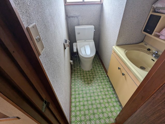 トイレが各階にあります。忙しい朝や、ファミリー世帯は助かりますね。
