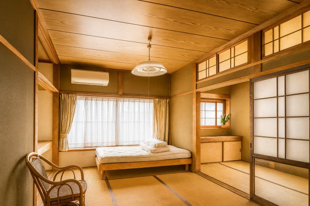 柔らかい畳が心地よい和室