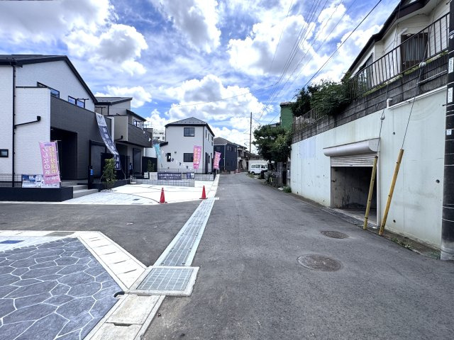 南西側前面道路・幅員約5ｍ