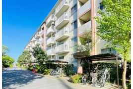 浦和パークハイツ7号棟の外観