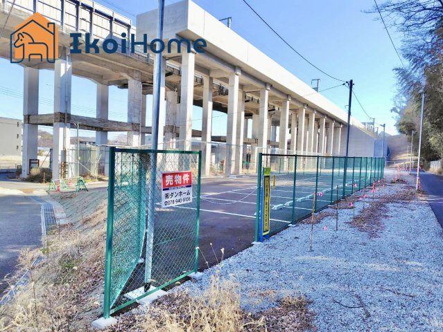 ●資料・カタログのご請求無料●　有瀬小学校までは徒歩20分、中学校は長坂中学校です。