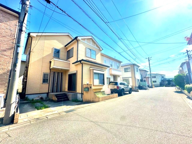 全居室に収納がある3LDK！キッチン・洗面・浴室がワンフロアにまとまり、家事がスムーズにこなせる間取りです。2026年8月リフォーム完了予定！