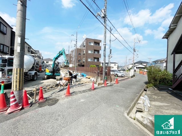 周辺は落ち着いた街並みの住宅地！子育てがしやすい住環境です！
