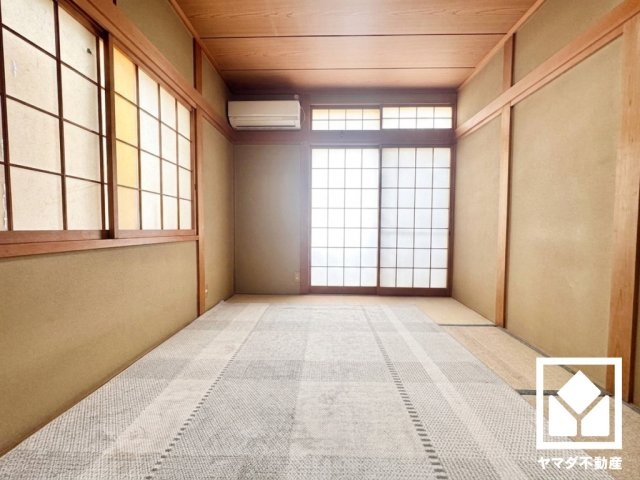 ※本画像は空室時の写真を加工し、家具・小物等を撤去したイメージです。　実際の仕様とは異なる場合がございます。