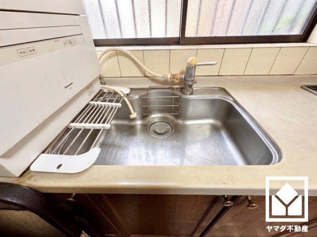 ※本画像は空室時の写真を加工し、家具・小物等を撤去したイメージです。　実際の仕様とは異なる場合がございます。