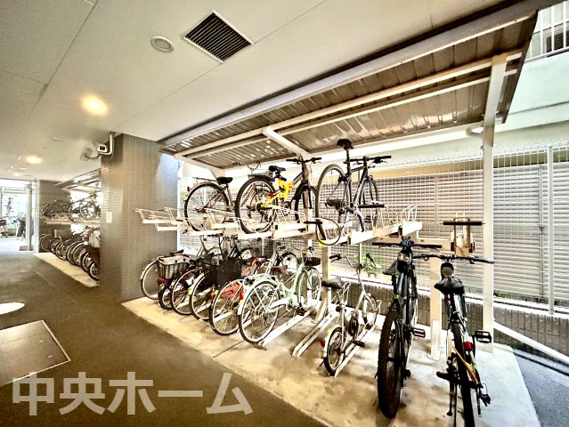 【自転車置き場】最新の空き状況や費用などの詳細は担当スタッフまでお問い合わせください。