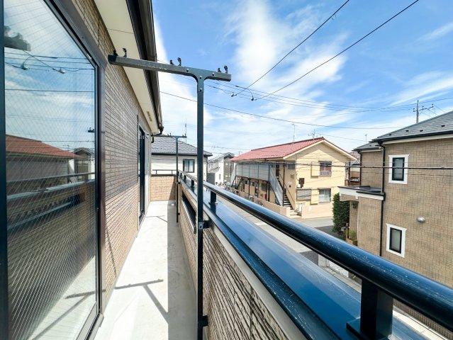 【バルコニー】広い空と明るい日差しを堪能できる南面バルコニー