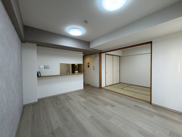 コミュニティルームやキッズスペースなど充実の共有設備が充実！　　　　人気の高い駅チカ物件です♪ぜひこの機会にご内見ください！