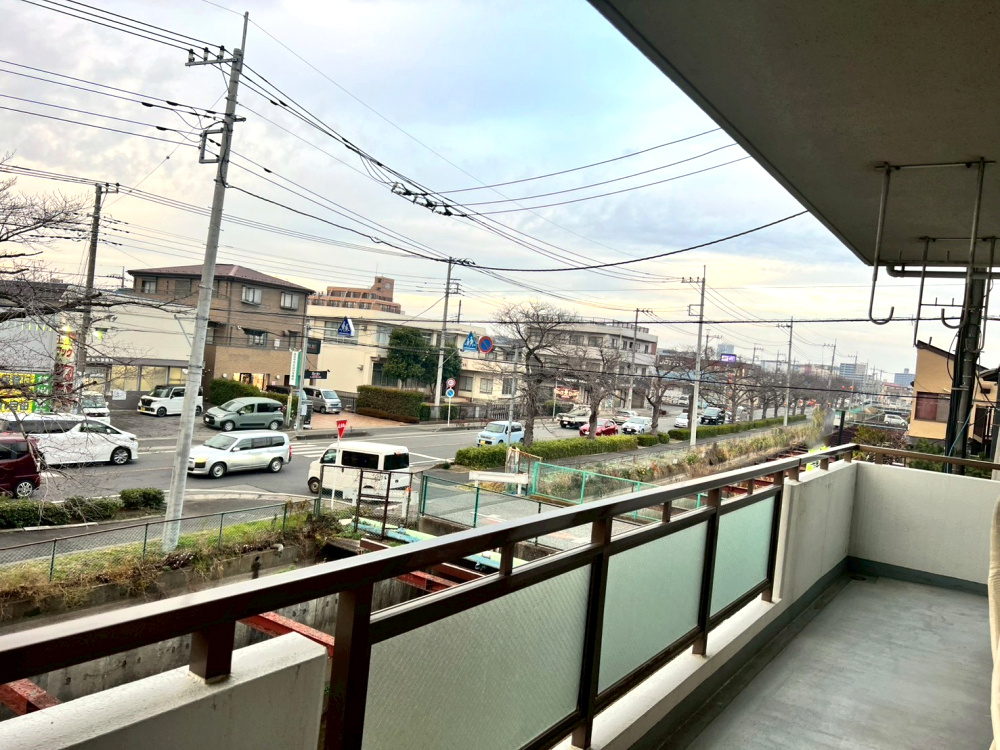 ワイドバルコニーで洗濯物は沢山干せます！
