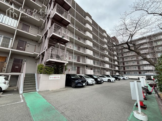 SRC造7階建て