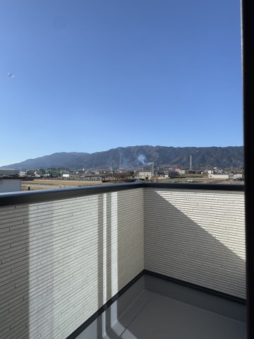 バルコニー♪金剛葛城山麓と田園風景を眺めながらゆったりお過ごしされませんか(^^)/