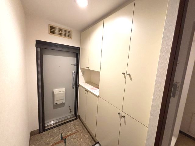 玄関収納充実しております。