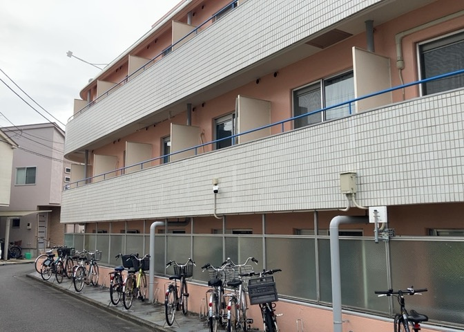 ＳＲＣ造は強度や耐震性の面でもRC造と比べて優れています。そのため、10階建以上の高層または超高層マンションなどの建築にも多く採用されています。柱や梁などのサイズが小さくても高い耐震性を確保できます。