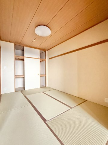 和室があると落ち着きますね！こちらも状態がすごく良好なので、このまま利用して頂くことができます。