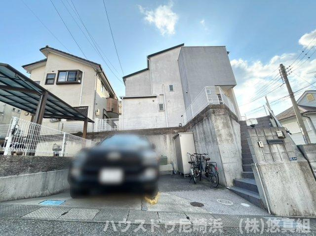 ■駐車1台スペースあり♪