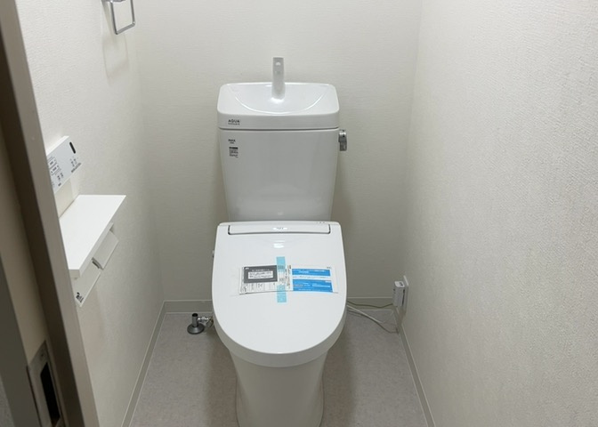 トイレは大きさや形、機能、抗菌性などが異なる多種多彩なタイプが各メーカーから出ています。それぞれに良さがあるため、事前にどういったタイプのトイレがいいのかをご家庭内で決めて、内見に行くといいでしょう。