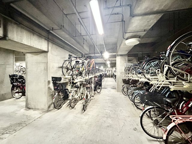 【自転車置き場】最新の空き状況や費用などの詳細は担当スタッフまでお問い合わせください。
