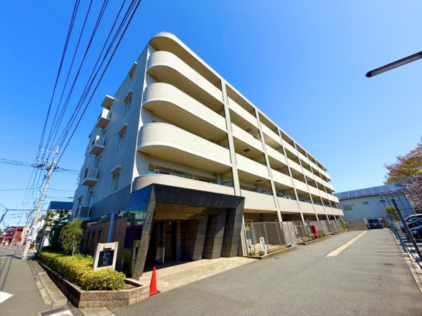 ライフレビュー町田パークフロントの外観