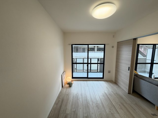 洋室6.1帖・WIC！お部屋がすっきり片付きます。