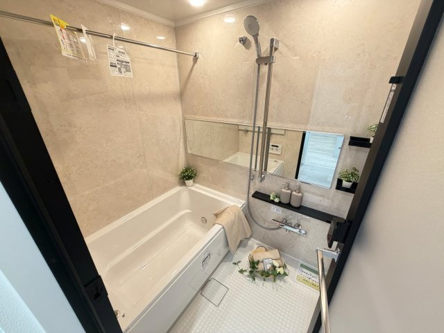 一日の疲れを癒すリラックス空間として快適な浴室