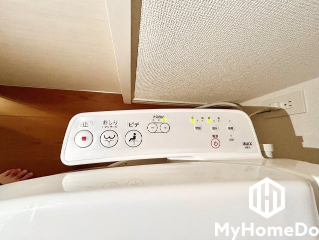 温水洗浄便座付きで、季節に問わずいつでも温かい便座を体感できます。
