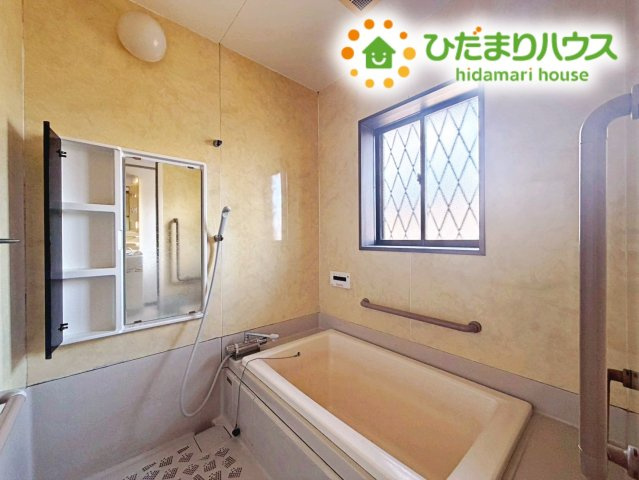 何歳まで一緒に入ってくれるだろうか・・・。　広いお風呂は、お子様と一緒に入るバスタイムがより楽しくなります。