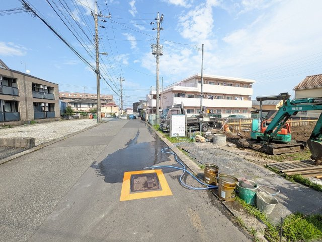 ～前面6ｍ道路につき駐車もしやすいです～