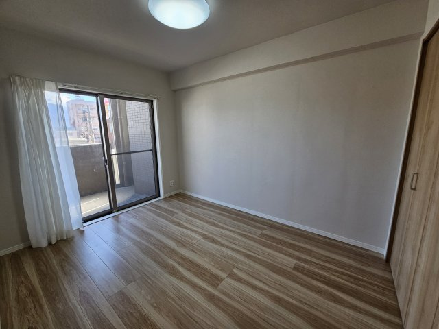 広々とした洋室です