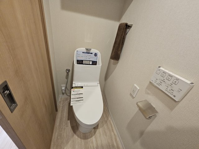 清潔感のあるトイレです