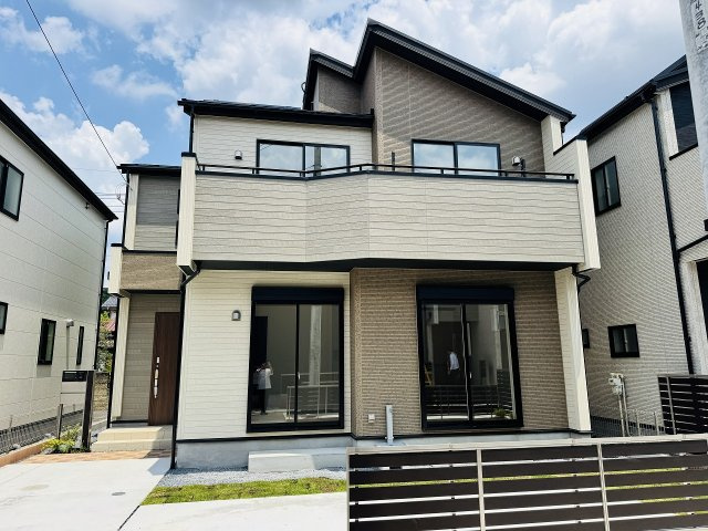 ～小宮駅徒歩15分　太陽光パネル搭載　控除や減税で優遇の長期優良住宅～
