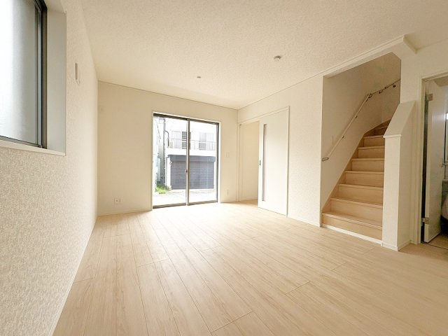 開放的な空間でゆったりとやすらぎに包まれた時をお過ごしください。