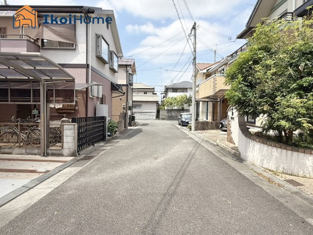 ●年中無休：当日予約可●前面道路はゆったりしておりますので、駐車場からのお車の出し入れも安心！