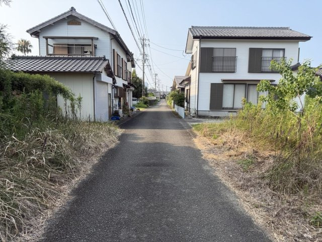 東側道路の写真になります。