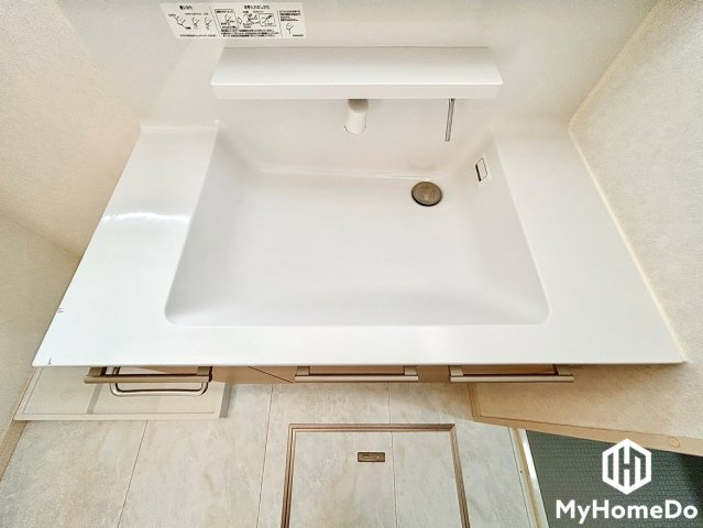 使いやすさとデザインを兼ね備えた洗面台、毎日の暮らしを快適に