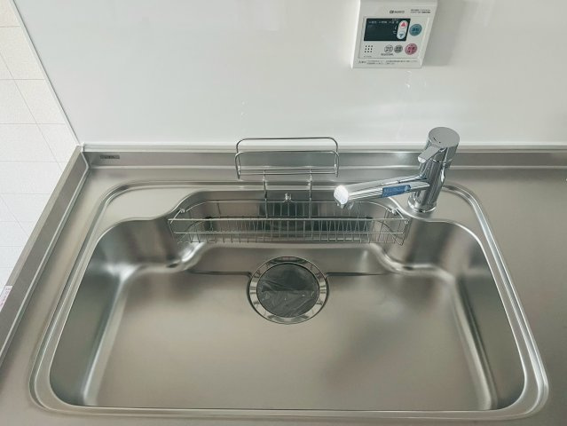 広々使い勝手の良いシンクです。