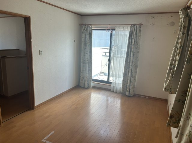2階7.5帖洋室