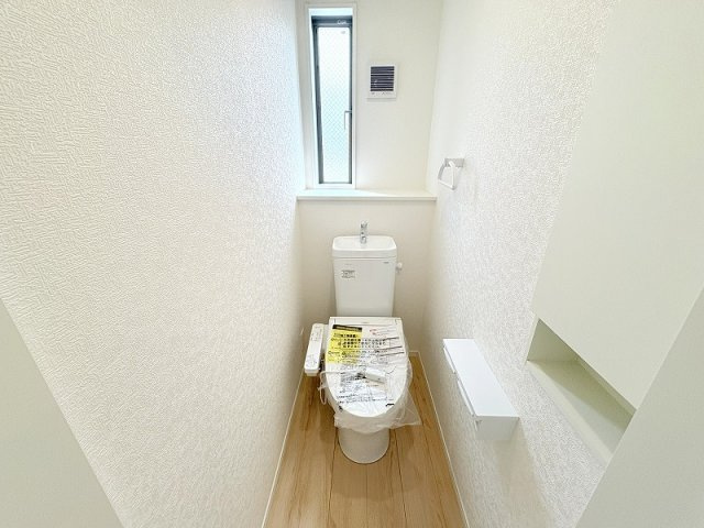 各階に設置されているので朝の混雑する時間帯も安心。