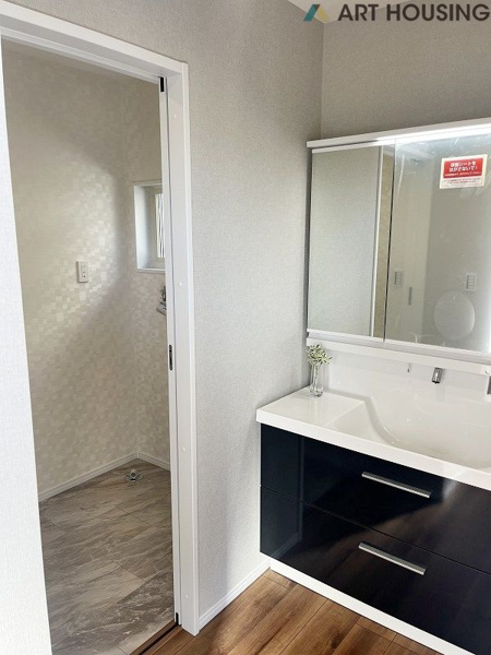 【新築　本町田の独立洗面台】