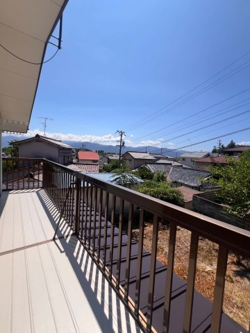洗濯物を干すスペースはもちろん、視線を遮らない風景が広がっています！