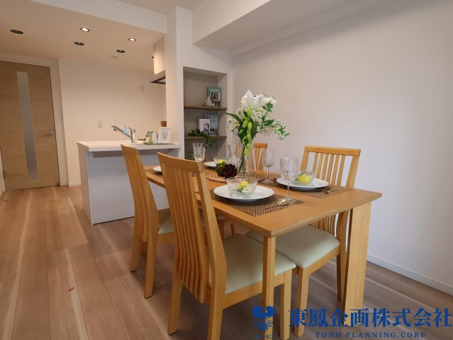 対面式キッチンでお料理中でも家族との会話が弾む♪