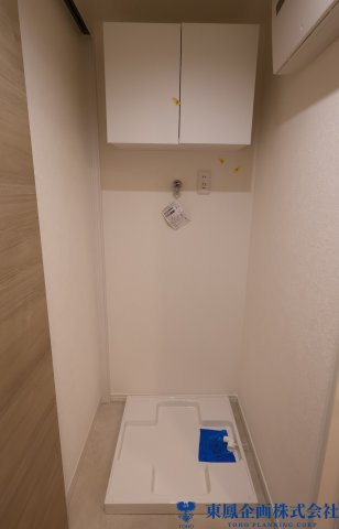 収納棚があるランドリースペース