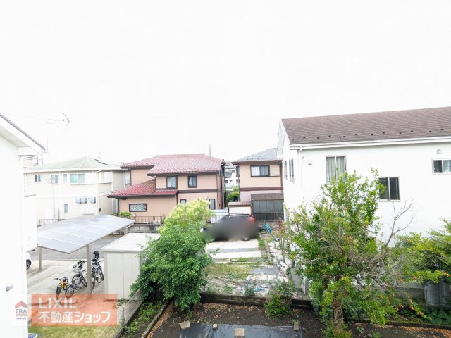 周辺は閑静な住宅地です