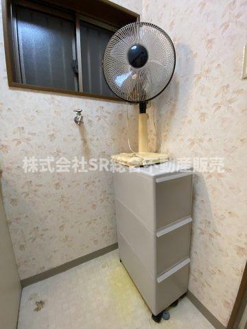 室内洗濯機置場がございます